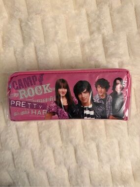 Camp rock Pink Pencil Case - Branded Teen Party Accessory